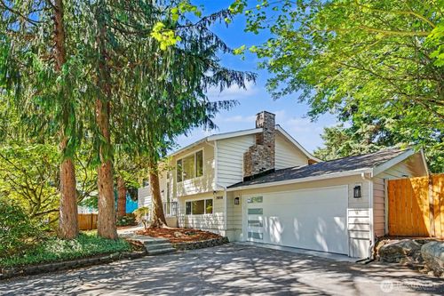 19414 1st Ave Se, Bothell, WA, 98012-7004 | Card Image