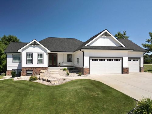 6624 Covered Bridge Trl, Sun Prairie, WI, 53590-3878 | Card Image