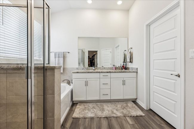 552 Sue Peaks Loop, House other with 4 bedrooms, 3 bathrooms and 2 parking in Dripping Springs TX | Image 11
