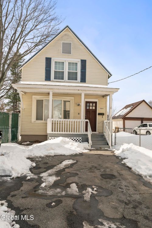 1064 Hegeman St, Schenectady, NY, 12306-4407 | Card Image