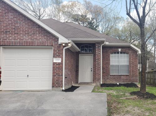 222 Canterbury Dr, Conroe, TX, 77303-1852 | Card Image