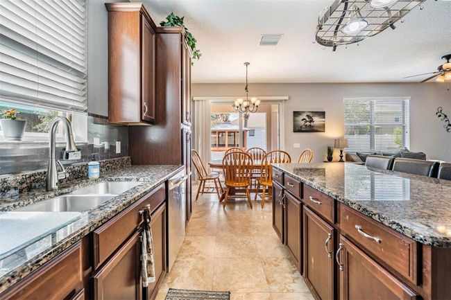 1524 Rhodeswell Ln, House other with 5 bedrooms, 3 bathrooms and null parking in DOVER FL | Image 11