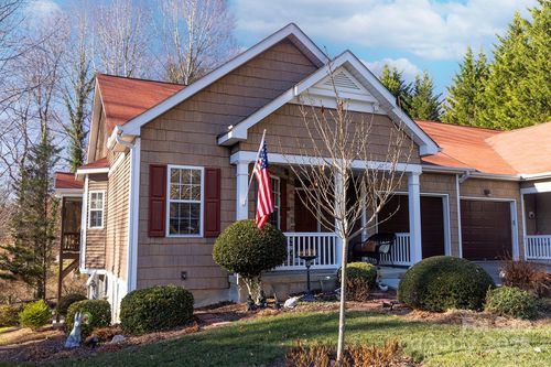 15a-67 Coldwater Ln, Hendersonville, NC, 28739-3927 | Card Image