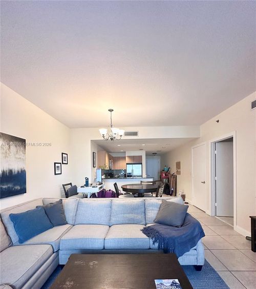 apt-2415-1060 Brickell Ave, Miami, FL, 33131-3922 | Card Image