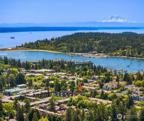 212 Shepard Way Nw, Bainbridge Island, WA, 98110-2774 | Card Image