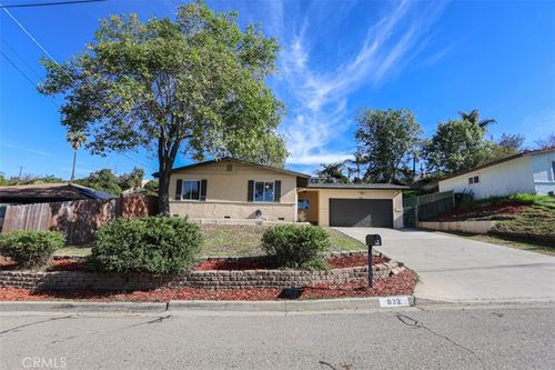 832 Magarian Rd, Fallbrook, CA, 92028-3536 | Card Image