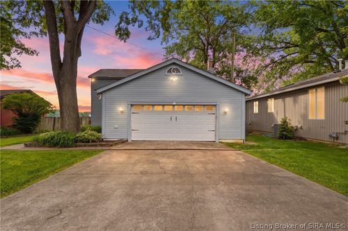 34 Arctic Springs, Jeffersonville, IN, 47130 | Card Image