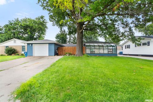 459 31st Ave, East Moline, IL, 61244-3159 | Card Image