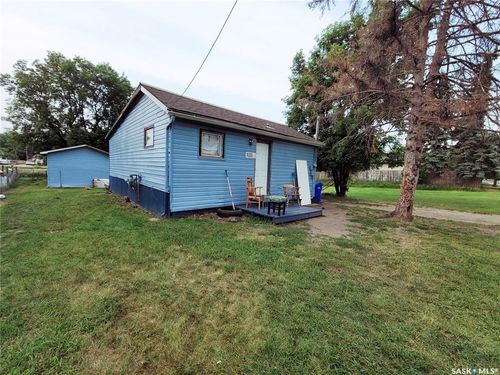 1000 17th St W, Prince Albert, SK, S6V3Y8 | Card Image