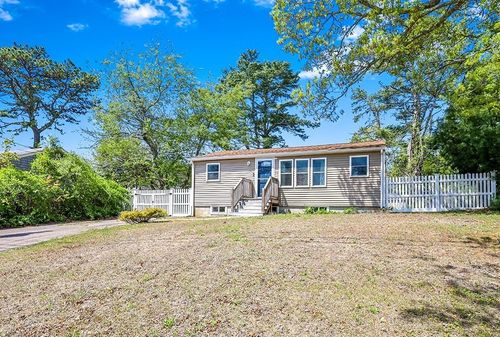 6 Peaceful Ln, East Wareham, MA, 02538-1103 | Card Image