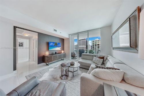 apt-3201-951 Brickell Ave, Miami, FL, 33131-3941 | Card Image