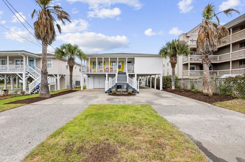 210 60th Ave N, North Myrtle Beach, SC, 29582-1128 | Card Image