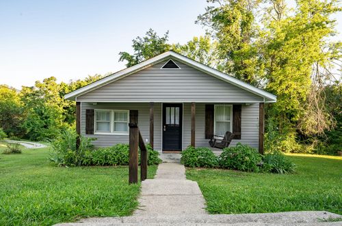 370 Green Acres Dr, Monticello, KY, 42633-2437 | Card Image