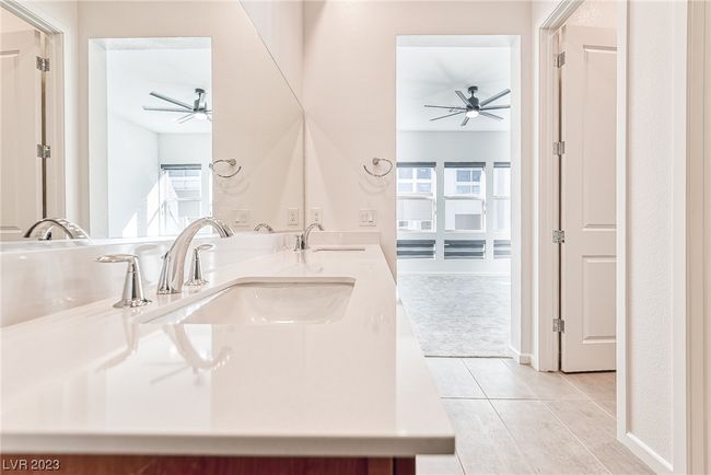639 Grey Saker St, Townhouse with 4 bedrooms, 4 bathrooms and null parking in Las Vegas NV | Image 30