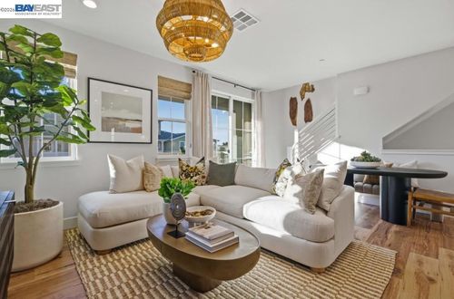 4828 Las Positas Road, Livermore, CA, 94551 | Card Image