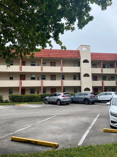 204-2600 W Sunrise Lakes Dr, Sunrise, FL, 33322-2499 | Card Image
