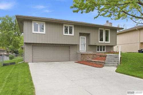 2711 N 121 Avenue, Omaha, NE, 68164 | Card Image