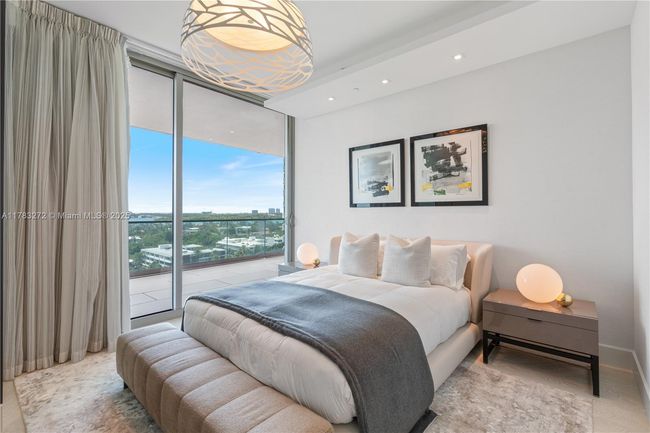 UNIT-1001 - 10203 Collins Ave, Condo with 3 bedrooms, 5 bathrooms and null parking in Bal Harbour FL | Image 26