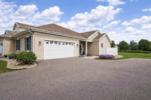 3331 N Stone Creek Circle, Madison, WI, 53719 | Card Image