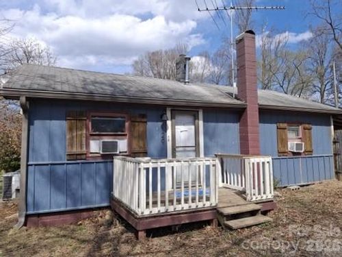 129 Harrison St, Swannanoa, NC, 28778-3235 | Card Image