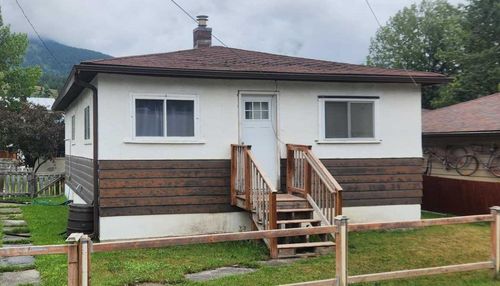1221 1 Ave, Canmore, AB, T1W1M5 | Card Image