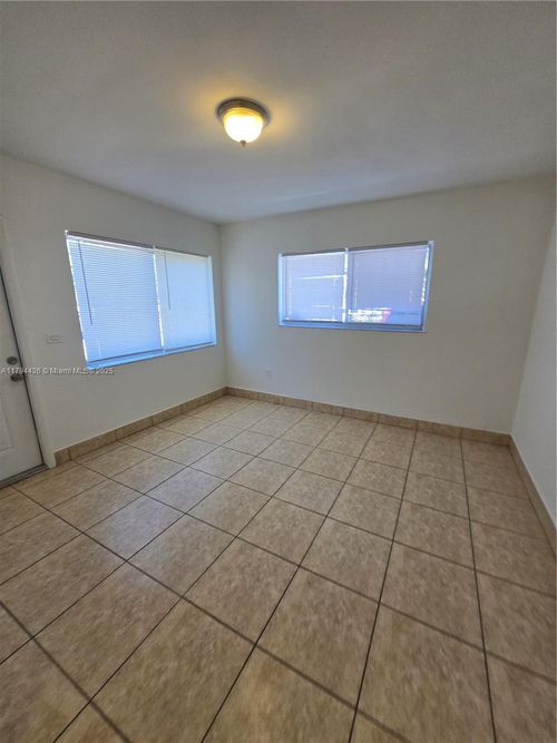 apt-1-3110 Nw 19th Ave, Miami, FL, 33142-8555 | Card Image