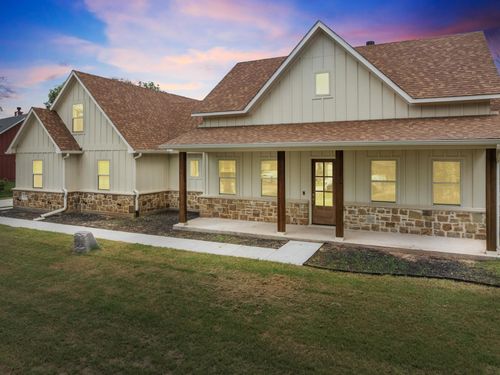 2028 Feather Ln, Weatherford, TX, 76088-8539 | Card Image
