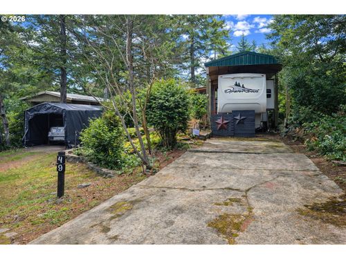49 Easy St, Florence, OR, 97439-8763 | Card Image