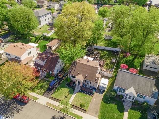 41 Spring Hill Rd, House other with 3 bedrooms, 2 bathrooms and null parking in Clifton NJ | Image 5