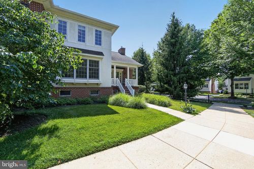 477 Fairmont Dr, CHESTER SPRINGS, PA, 19425-3657 | Card Image