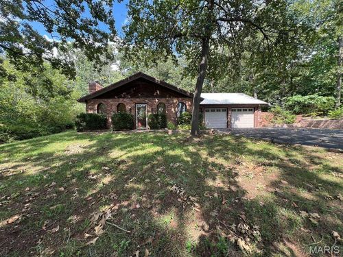 16 Monte Rosa Dr, De Soto, MO, 63020-3901 | Card Image