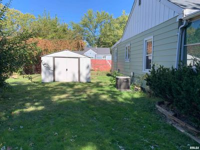 2011 W Albany Avenue, House other with 3 bedrooms, 2 bathrooms and null parking in Peoria IL | Image 2