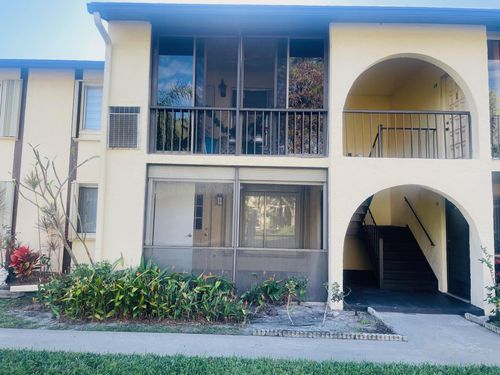 c1-3561 Pine Needle Dr, Greenacres, FL, 33463-1311 | Card Image