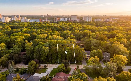 2115 Lynchmere Ave, Mississauga, ON, L5B1W7 | Card Image