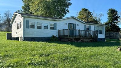 1135 W Railroad Avenue, House other with 3 bedrooms, 2 bathrooms and null parking in Wytheville VA | Image 1