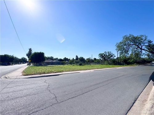 2204 Fir Ave, McAllen, TX, 78501-6982 | Card Image