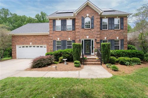 701 Barrocliff Rd, Clemmons, NC, 27012-8597 | Card Image