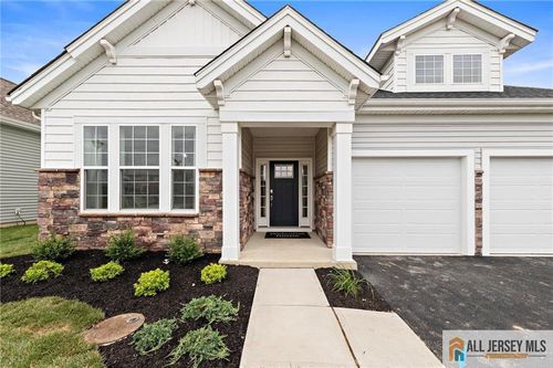 15 Galerie Ct, Monroe, NJ, 08831-1552 | Card Image