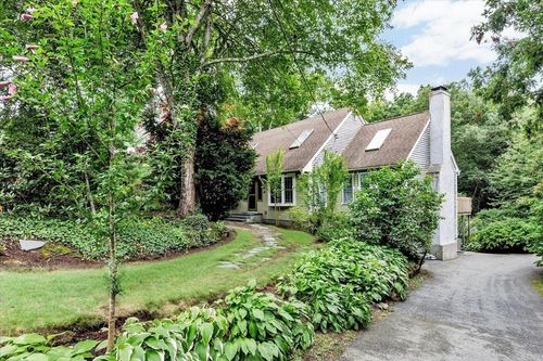 47 Galleon Dr, East Falmouth, MA, 02536-3947 | Card Image