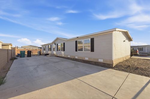 3811 Milan Ct Sw, Albuquerque, NM, 87121-8640 | Card Image