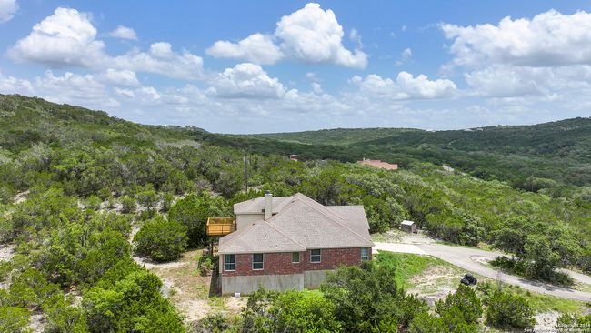 846 County Road 2763, House other with 3 bedrooms, 2 bathrooms and null parking in Mico TX | Image 44