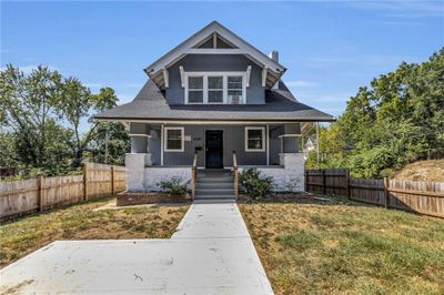 4100 Chestnut Street, House other with 3 bedrooms, 2 bathrooms and null parking in Kansas City MO | Image 1