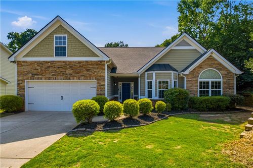 6204 Cove Creek Dr, Flowery Branch, GA, 30542-2633 | Card Image