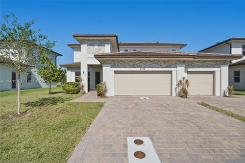 0-4372 Sw 122nd Ter, Davie, FL, 33330-3121 | Card Image