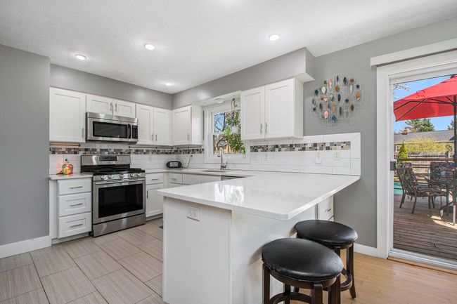 Kitchen | Image 6