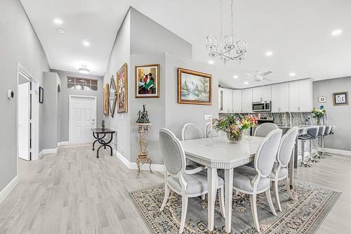 8075 Duomo Cir, Boynton Beach, FL, 33472-7135 | Card Image