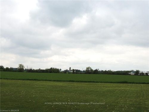 52 Hawkesville Rd, St. Jacobs, ON, N0B2N0 | Card Image