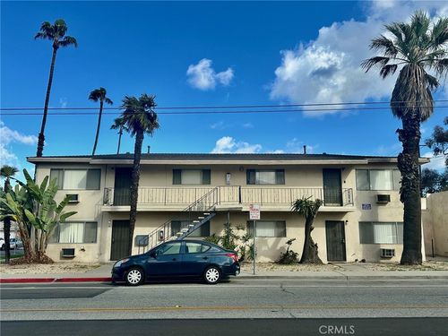 1000 E 32nd St, Signal Hill, CA, 90755-5128 | Card Image