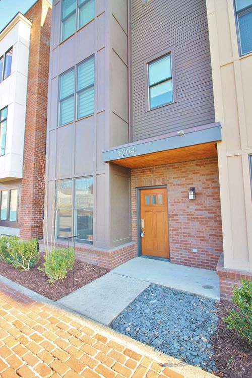 1204 6th Ave N, Nashville, TN, 37208-2602 | Card Image