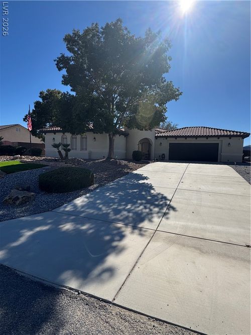 5291 Fairmont St, Pahrump, NV, 89061-7766 | Card Image